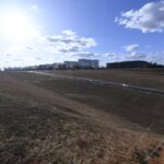Vista aérea da Esplanada dos Ministérios, em Brasília, com os prédios alinhados ao longo do Eixo Monumental